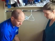 کم وقت میں 10 کپڑے ٹانگنے کا ریکارڈ