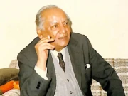 ملک کے معروف شاعر فیض احمد فیض کی آج 41 ویں برسی منائی جارہی ہے