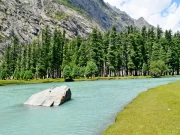 سوات کی جھیل سیف اللہ میں کشتی ڈوب گئی، 1 ہی خاندان کے 5 سیاح جاں بحق، 3 لاپتہ 