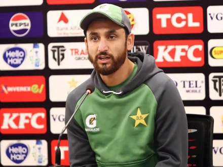 سلمان آغا کو ٹی ٹوئنٹی ورلڈکپ تک کپتان برقرار رکھنے کا فیصلہ