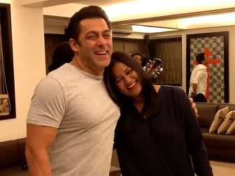 سلمان خان کی دل کے ٹرانسپلانٹ سے قبل مداح کیساتھ گھنٹوں تک گفتگو 