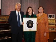 آئی سی سی نے ثناء میر کو ہال آف فیم میں شامل کرلیا