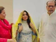صنم ماروی اور احمد شاہ کا تنازع ختم، 5 کروڑ ہرجانے کا نوٹس بھی واپس