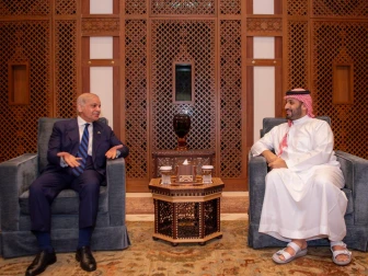 وزیراعظم پاکستان کی جدہ میں  سعودی ولی عہد محمد بن سلمان سے اہم ملاقات