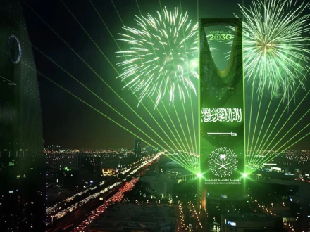 سعودی عرب میں یوم تاسیس کا رنگا رنگ آغاز، 300 سالہ تاریخ کے جشن میں شہر جگمگا اٹھے