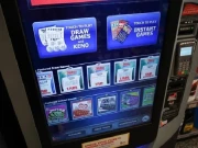 وینڈنگ مشین پر غلط بٹن دبانے سے شہری 50 ہزار ڈالرز جیت گیا