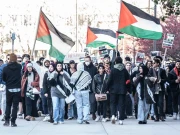 سینیگال یونیورسٹی میں طلبا کے فلسطین کے حق میں نعرے؛ اسرائیلی سفیر بھاگنے پر مجبور