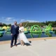 شادی کے جوڑے میں واٹر سلائیڈ، امریکی میاں بیوی نے سب کو حیران کر دیا