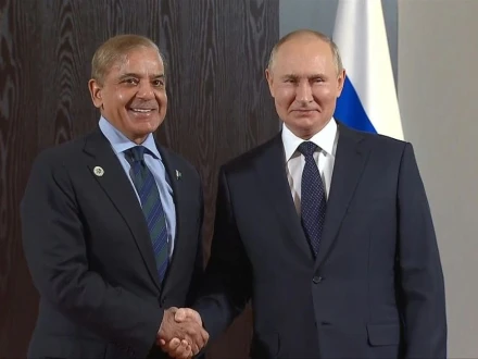 پیوٹن سے ملاقات میں انتظار پر جھوٹی خبر؟ آر ٹی انڈیا نے وزیراعظم شہباز شریف سے متعلق پوسٹ حذف کر دی