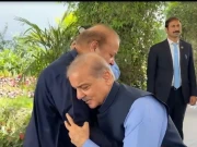 لاہور: وزیراعظم کی اہلخانہ کے ہمراہ جاتی امرا آمد ، نواز شریف سے ملاقات