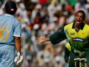 پاکستانی  بولرز نے ایسی دھول چٹائی، جسے بھارتی کبھی بھول نہیں پائیں گے