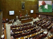 سینیٹ الیکشن، پی ٹی آئی لسٹ میں نظریاتی کارکنوں پر بااثر افراد کو ترجیح