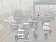 پنجاب میں اسموگ پابندیوں میں مزید نرمی، مارکیٹس 8 بجے بند کرنے کا فیصلہ برقرار