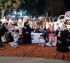 حکومت ہمارے پیاروں کی رہائی کیلیے چند کروڑ نہیں دےسکتی؟ صومالیہ میں یرغمال پاکستانیوں کے اہل خانہ کا مظاہرہ
