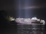 جنوبی کوریا میں جہاز چٹانوں سے ٹکرا کر پھنس گیا؛ 267 افراد سوار ہیں 