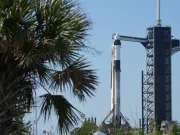 اسپیس ایکس نے 27 انٹرنیٹ سیٹلائٹس خلا میں روانہ کردیں