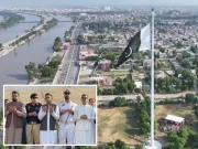 یومِ دفاع پر شان دار تقریب؛ میئر سکھر ارسلان اسلام شیخ نے پرچم کشائی کی