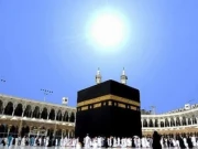 سورج کا کعبہ کے عین اوپر آنے کا نادر واقعہ؛ مسجد الحرام اللہ اکبر سے گونج اُٹھی 