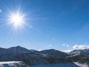 سورج نیلا کیوں پڑا؟ سائنسدانوں نے 2 صدی پرانی گتھی سلجھا لی