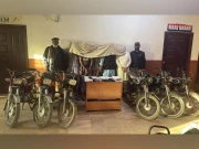 کراچی؛ سرجانی ٹاؤن میں مبینہ پولیس مقابلے کے بعد 5 ڈاکو گرفتار