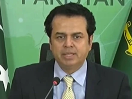 افغان سرحد پر آپریشن کی معطلی عارضی ہے، کابل کو دنیا کے ساتھ کیے وعدے پورے کرنا ہوں گے،طلال چوہدری