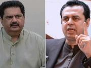 ’خیرات میں ملی اکثریت سے مغرور ہوگئے‘،​​​​​​​ نبیل گبول اور طلال چوہدری کی تلخ کلامی
