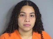 13 سالہ طالبعلم کو ’نازیبا تصاویر اور پیغامات‘ بھیجنے والی اسکول ٹیچر گرفتار 