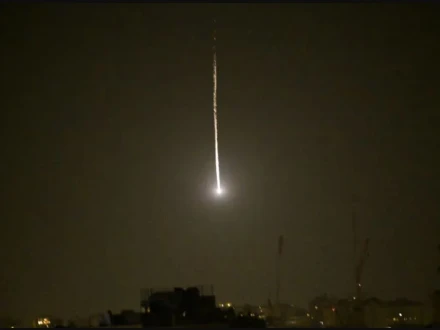 جنگ بندی کیلئے مذاکرات کی خبروں کے درمیان ایران کے امریکا و اسرائیل کیخلاف میزائیل حملے جاری