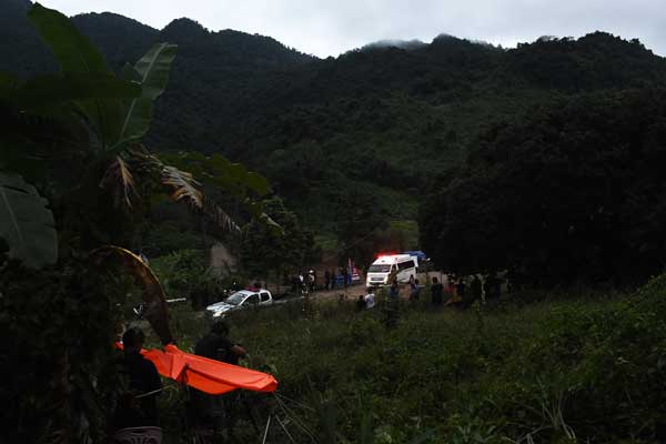 thailand-cave-1