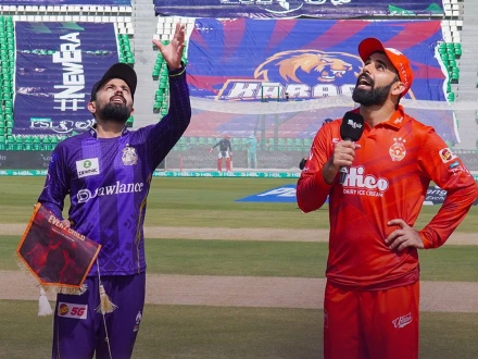 پی ایس ایل: کوئٹہ گلیڈی ایٹرز کا اسلام آباد یونائیٹڈ کیخلاف ٹاس جیت کر بیٹنگ کا فیصلہ