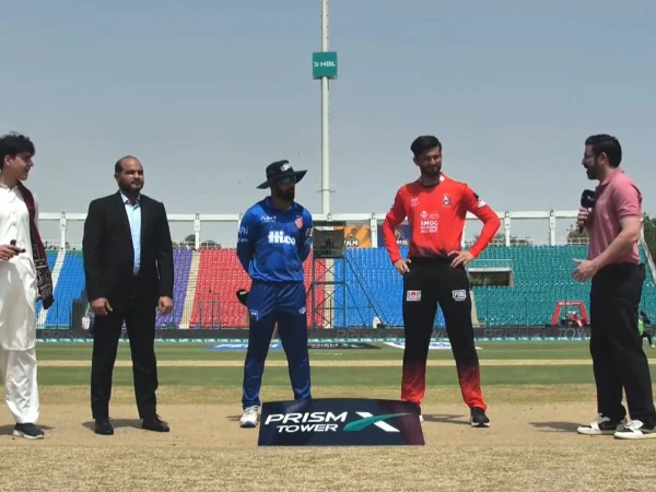 پی ایس ایل: اسلام آباد یونائیٹڈ کا لاہور قلندرز کیخلاف ٹاس جیت کر بولنگ کا فیصلہ