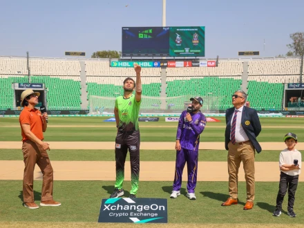 پی ایس ایل: لاہور قلندرز کا کوئٹہ گلیڈی ایٹرز کیخلاف ٹاس جیت کر بیٹنگ کا فیصلہ