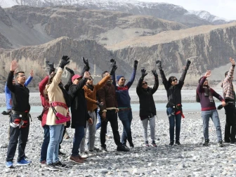 سفر کو یادگار بنانا چاہتے ہیں تو یہ ٹریول گائیڈ آپ کیلیے ہے