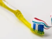 کیا ٹوتھ پیسٹ مفید و مضر بیکٹیریا کے لیے خطرہ ہے؟