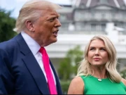 ٹرمپ کا نیا متنازع بیان: وائٹ ہاؤس سیکرٹری کے ہونٹوں کو ’’مشین گن‘‘ قرار دے دیا