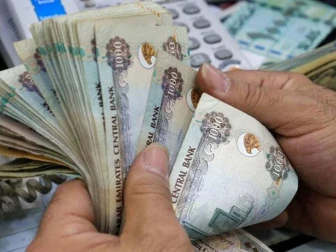 شارجہ میں سرکاری ملازمین کیلئے بڑی خوشخبری، کم از کم آمدن 20 ہزار درہم مقرر