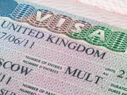 برطانیہ نے پاکستانی طلبہ اور پیشہ ور افراد کے لیے ای ویزا کی نئی سہولت کا آغاز کردیا