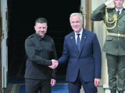 زیلنسکی نے روسی صدر سے براہِ راست مذاکرات کی اپیل کردی، یومِ آزادی پر قیدیوں کا تبادلہ