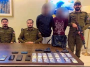 لاہور: چلتی موٹرسائیکل پر خاتون سے پرس چھیننے کی واردات، ویڈیو سامنے آگئی