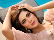 فضا علی کا لباس کے انتخاب میں ثقافت اور حدود کا خیال رکھنے کا مشورہ
