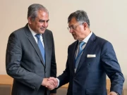 محسن نقوی کی بنگلہ دیشی ہم منصب سے ملاقات، باہمی تعاون بڑھانے پر اتفاق