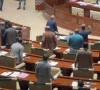 ایم کیو ایم کا کراچی میں پانی کی بندش کے خلاف سندھ اسمبلی میں شدید احتجاج