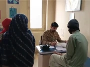 وادی لیپہ  کے سخت موسمی حالات میں بھی پاک فوج عوامی خدمت میں سرگرم عمل