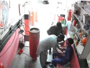 کراچی: کورنگی میں دن دیہاڑے گیس سلنڈر کی دکان پر ڈکیتی