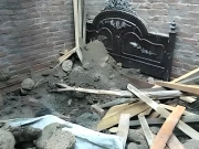 چارسدہ میں مکان کی چھت گرنے سے تین بچے جاں بحق، والدین زخمی