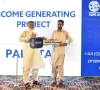 امہ ویلفیئر ٹرسٹ کا بڑا اقدام، کراچی میں 65 بے روزگار افراد کو مفت رکشے اور موٹرسائیکلیں تقسیم