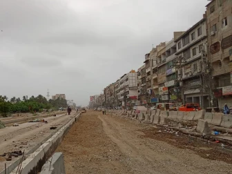 حکومت سندھ کا یونیورسٹی روڈ کی مکسڈ ٹریفک لین جلد کھولنے کا فیصلہ