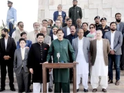 یوم پاکستان: گورنر اور وزیراعلیٰ سندھ کی مزار قائد پر حاضری