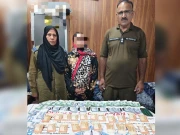 لاہور: جیولرز کی دکانوں سے سونا اور کیش چوری کرنے والی خاتون گرفتار