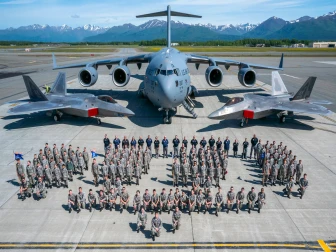 برطانیہ نے امریکا کو اپنے فوجی اڈے دینے کی منظوری دیدی